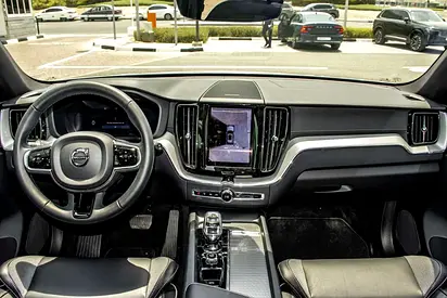 صورة 7 لـ 2024 Volvo XC60