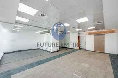 Hot Offer| Chiller Free| Fitted Office |Book Now