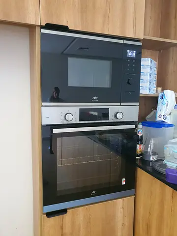 MILLEN Built-in Microwave And Electric Oven For Sale 60CM - Excellent Condition