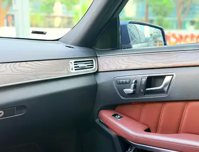 2015 Mercedes-BENZ E-CLASS photo 12