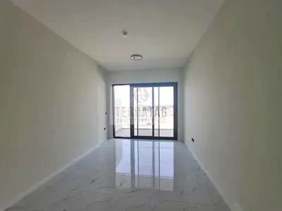 Bright 1BR Apartment | Alexis Tower | Balcony & City Views