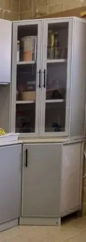 Kitchen cabinet