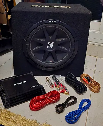 44KKP212 – 12″ Ported Enclosure + Amp + Wiring Kit