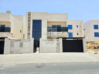 فيلا مودرن  بدون رسوم سنوية 5   غرف تملك حر