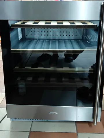 SMEG brand wine 🍷 fridge dual temperature