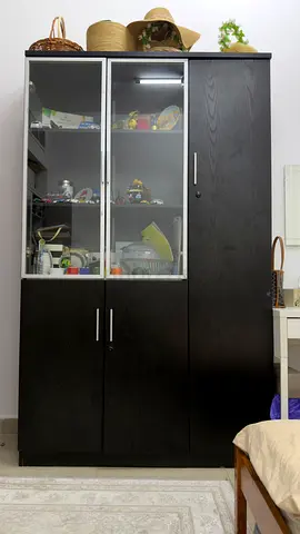 3 door cupboard