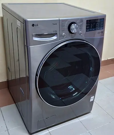 New model LG big capacity washer and dryer 13/8kg freestanding