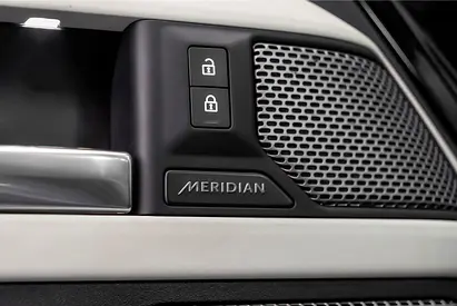 صورة 9 لـ 2021 LAND Rover DEFENDER