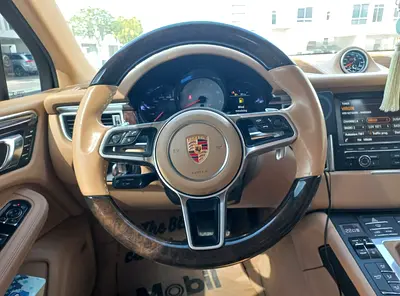 صورة مصغرة 3 لـ 2015 Porsche MACAN