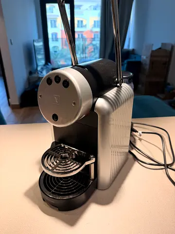 Nespresso Zenius Compact capsule coffee machine (single-serve) - good working condition