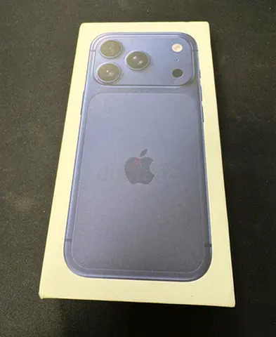 iPhone 17 pro max 256GB deep blue color