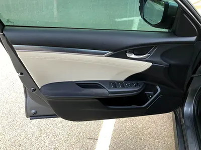 صورة 13 لـ 2018 Honda CIVIC