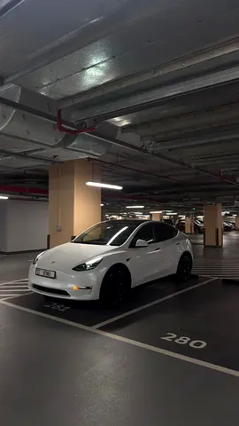 صورة مصغرة 12 لـ 2023 Tesla MODEL Y