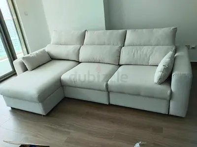 Brand new condition IKEA eskelstuna Lsahpe sofa bed with storage