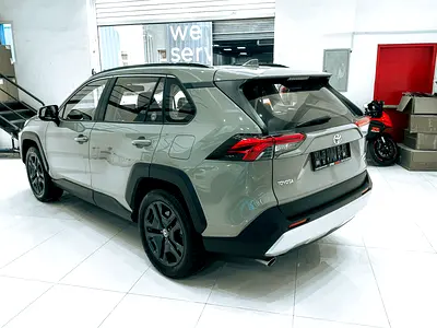صورة 7 لـ 2025 Toyota RAV 4