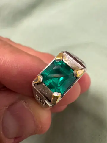 White Gold Men’s Ring 14k – 2.15ct Emerald & Natural Diamonds – IDL Certified