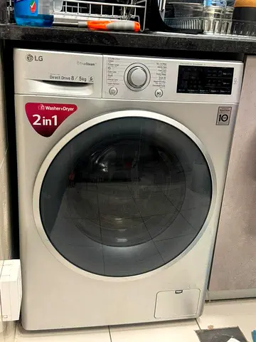 LG 8kg washer 5kg dryer 2 in 1 model latest model excellent condition for selling