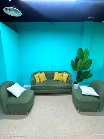 Modern 3-piece Green Sofa Set with Accent Cushions
