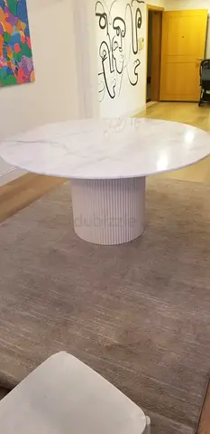 Round Marble-Top Dining/Center Table with Fluted Pedestal Base