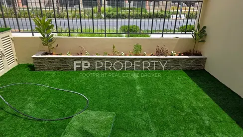 4-Bedroom Townhouse | Single Row | Ready to Move | Landscaped done