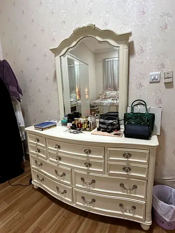 White Vintage Dresser with Mirror - 9 Drawers, Good Condition