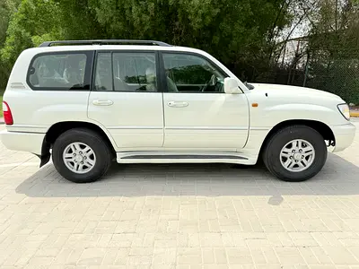 2004 Lexus LX-SERIES photo 7
