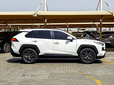 2024 Toyota RAV 4 — фото 4
