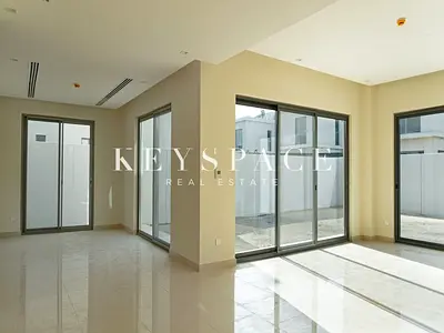 Exclusive Signature Home | Sophisticated Family Lifestyle | Resale