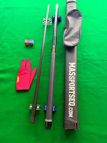 Mas sports carbon fibre billiard 2-piece Snooker/Pool Cue with Case and Glove