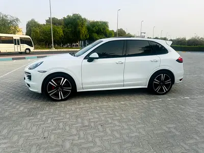 صورة مصغرة 4 لـ 2014 Porsche CAYENNE