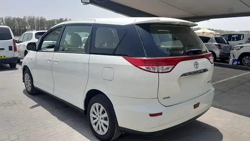 2019 Toyota PREVIA — фото 3