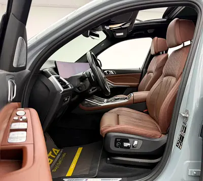 2023 BMW X7 — миниатюра 15