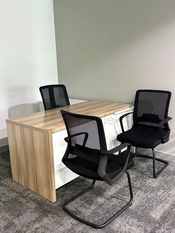 OFFICE FURNITURE CLEARANCE – COMPLETE SET FOR SALE
