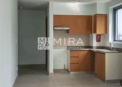 High Floor | Ready to Move | Bright