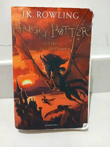 Harry Potter and the Order of the Phoenix - Paperback (used)