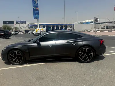صورة 3 لـ 2022 AUDI E-TRON GT