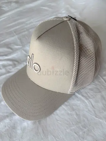 Alo yoga cap trucker hat