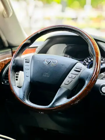 2016 Infiniti QX80 — фото 12