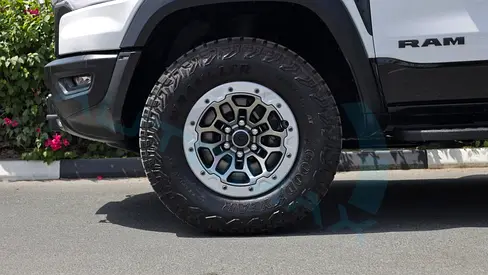 2025 RAM 1500 — миниатюра 20