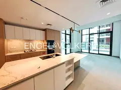 EXCLUSIVE | Terrace | High Ceilings | Vacant