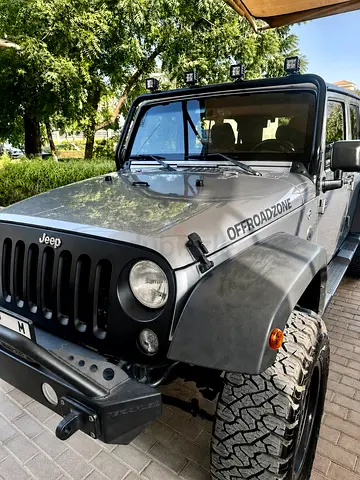 Jeep Wrangler Sport 2018 | GCC Specs | Well Maintained
