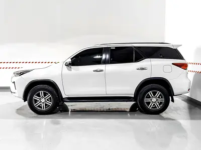 صورة 5 لـ 2021 Toyota FORTUNER