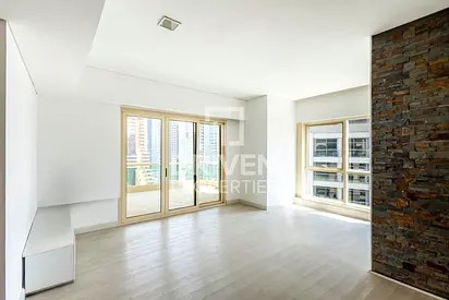 Spacious Layout | Boulevard View | 4 Cheques