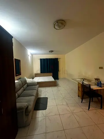 Bedroom with Attached Washroom for Rent – Mankhool