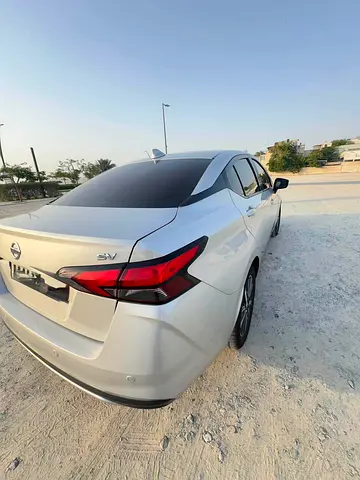 2021 Nissan VERSA 照片 8