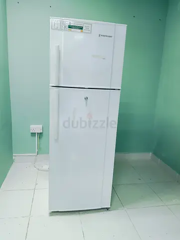 Westpoint Family Size Fridge