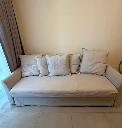 IKEA HOLMSUND Sofa Bed – AED 850