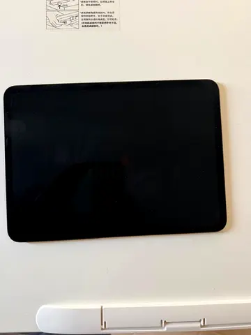 Apple IPad Pro 11inch M4 chip for SALE! 512GB! With Apple Pencil and Keyboard!
