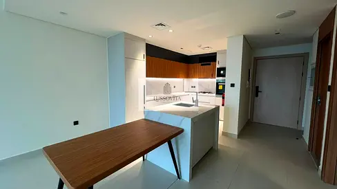 City View | Mid-Floor | Brand New