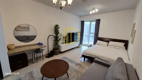 Upgraded | Next to Metro | High Floor | Vacant